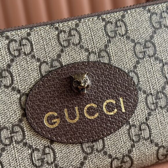 GUCCI Neo Vintage Series Long Metal Tiger Head Monogram Canvas Wallet Wallet - Picture 4 of 9